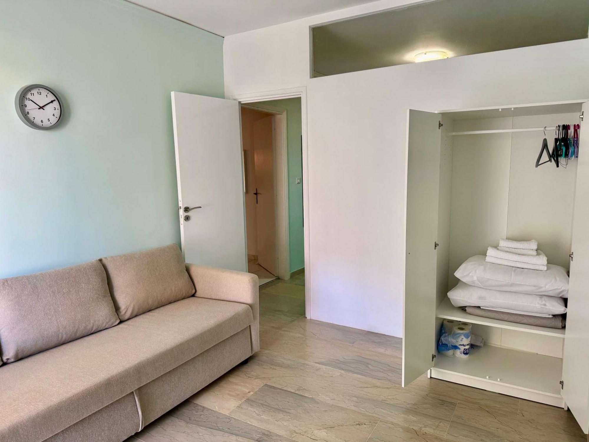 Sun Beach Apartment Анависос Екстериор снимка