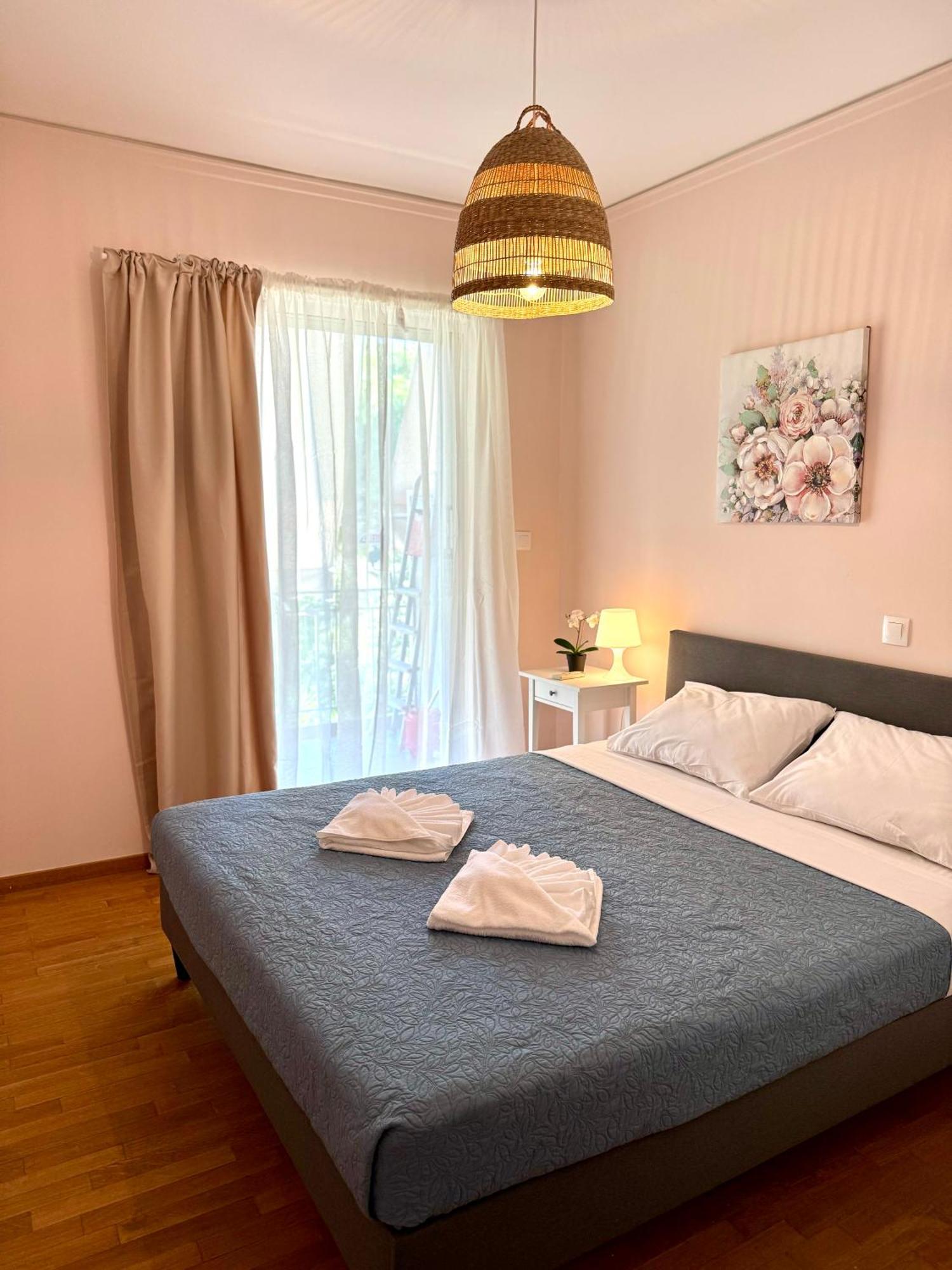 Sun Beach Apartment Анависос Екстериор снимка
